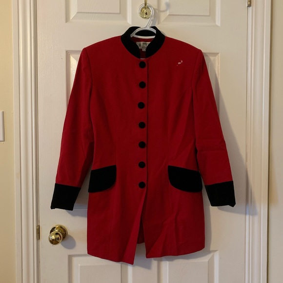 Vintage Red Braemar Christmas Coat - Picture 2 of 7